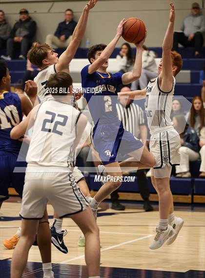 Thumbnail 2 in Marin Catholic vs Terra Linda (MCAL Semi-final) photogallery.