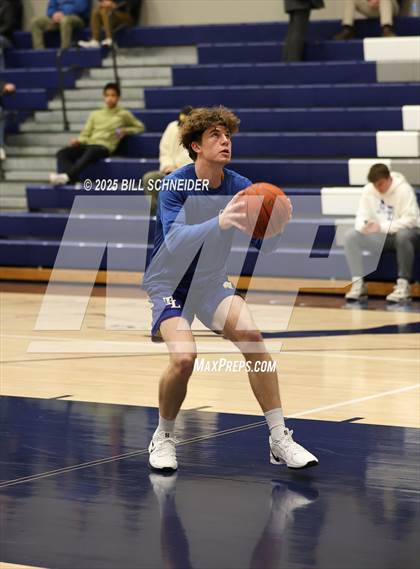 Thumbnail 3 in Marin Catholic vs Terra Linda (MCAL Semi-final) photogallery.