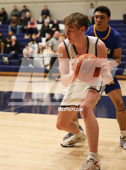 Thumbnail 2 in Marin Catholic vs Terra Linda (MCAL Semi-final) photogallery.