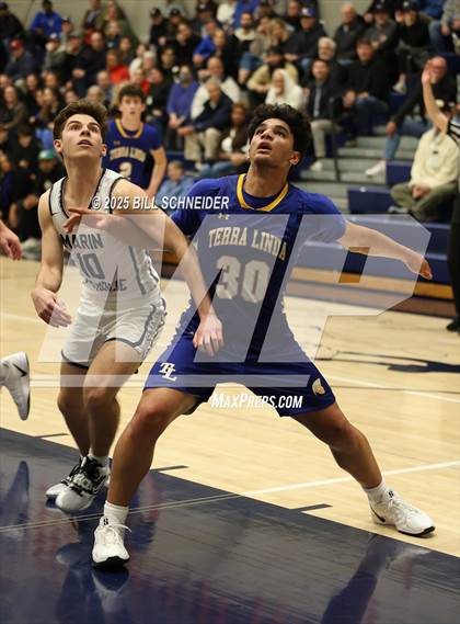 Thumbnail 3 in Marin Catholic vs Terra Linda (MCAL Semi-final) photogallery.