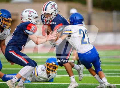 Thumbnail 2 in El Toro @ Tesoro photogallery.