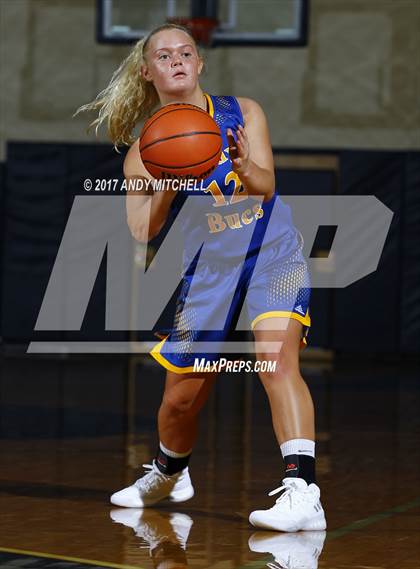 Thumbnail 3 in Boyd-Buchanan @ Soddy Daisy photogallery.