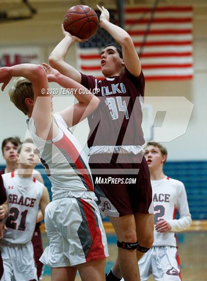 Thumbnail 2 in Elko vs. Grace (Eagle Holiday Shootout) photogallery.
