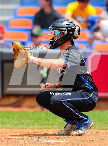 Thumbnail 1 in Hiland vs. Lake Center Christian (OHSAA Division 6 Final) photogallery.
