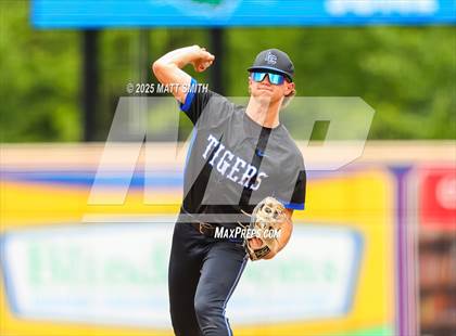 Thumbnail 2 in Hiland vs. Lake Center Christian (OHSAA Division 6 Final) photogallery.