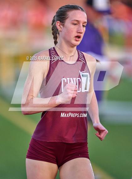 Thumbnail 1 in Jersey Village Falcon Relays (800M) photogallery.