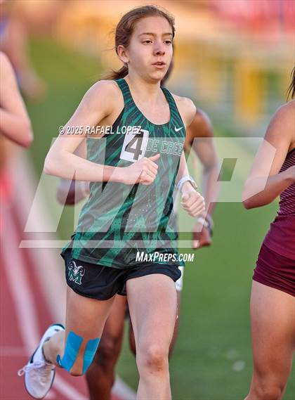 Thumbnail 3 in Jersey Village Falcon Relays (800M) photogallery.
