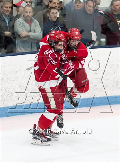 Thumbnail 2 in Arlington vs Hingham (MIAA Division 1A Play-In) photogallery.
