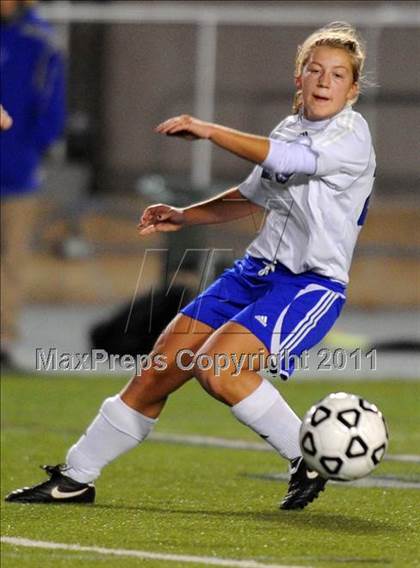 Thumbnail 2 in South Park vs Mercyhurst Prep (Class AA Final) photogallery.