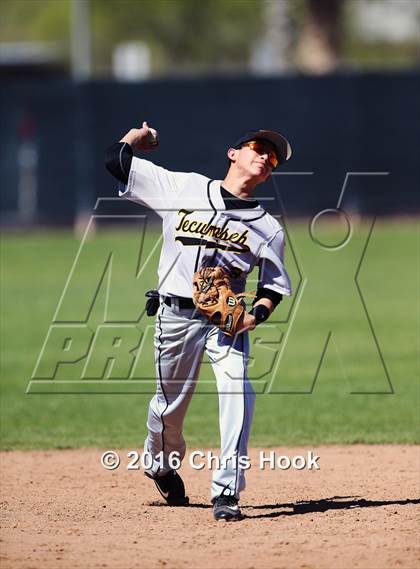 Thumbnail 2 in Nogales vs. Tecumseh (Lancer Baseball Classic) photogallery.