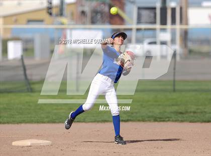 Thumbnail 2 in Sierra @ Central Catholic photogallery.