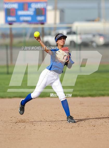 Thumbnail 2 in Sierra @ Central Catholic photogallery.