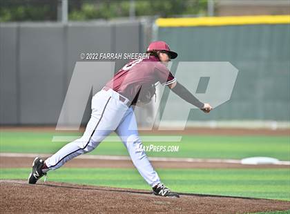 Thumbnail 3 in Heights vs Cy-Fair (Bi-District Game 1) photogallery.