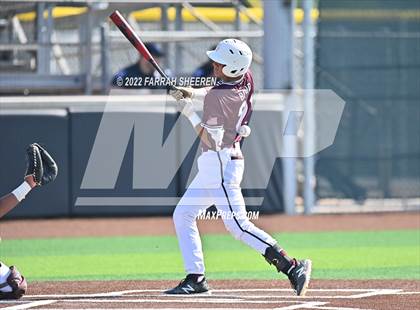 Thumbnail 3 in Heights vs Cy-Fair (Bi-District Game 1) photogallery.