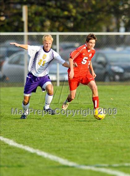 Thumbnail 2 in Sayville vs Miller Place photogallery.