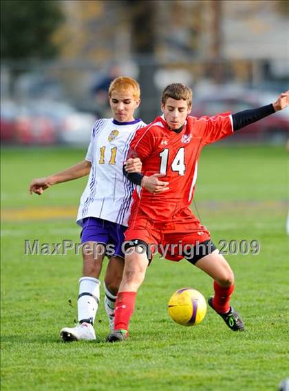 Thumbnail 2 in Sayville vs Miller Place photogallery.