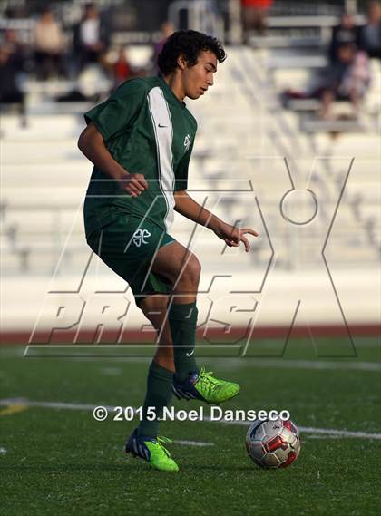 Thumbnail 2 in St. Ignatius vs. Sacred Heart Cathedral Prep photogallery.