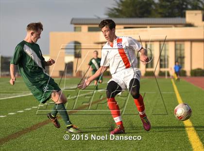 Thumbnail 3 in St. Ignatius vs. Sacred Heart Cathedral Prep photogallery.