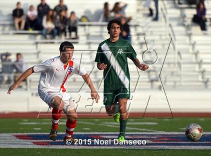 Thumbnail 2 in St. Ignatius vs. Sacred Heart Cathedral Prep photogallery.
