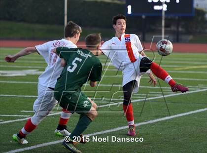Thumbnail 3 in St. Ignatius vs. Sacred Heart Cathedral Prep photogallery.