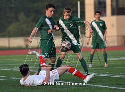 Thumbnail 2 in St. Ignatius vs. Sacred Heart Cathedral Prep photogallery.