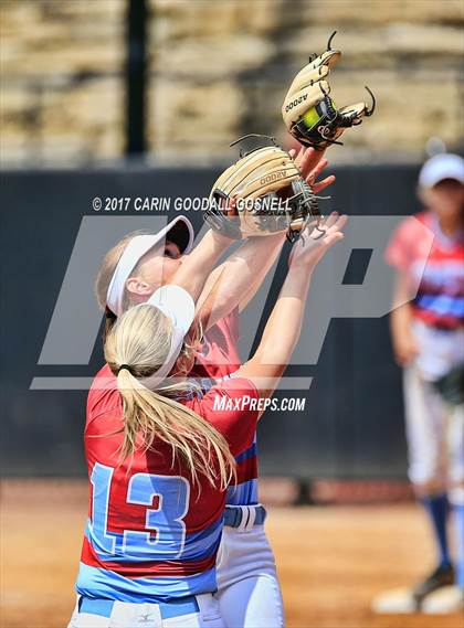 Thumbnail 3 in Whiteville vs. North Stanly (NCHSAA 1A Final Game 2) photogallery.