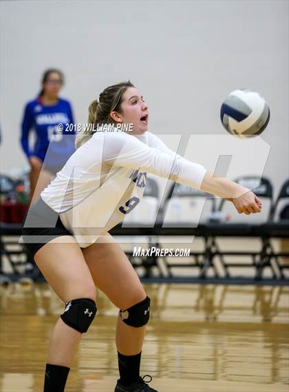 Thumbnail 1 in Cornwall Central vs. Wallkill (Section 9 Class A Final) photogallery.