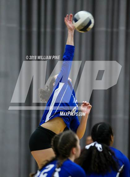 Thumbnail 1 in Cornwall Central vs. Wallkill (Section 9 Class A Final) photogallery.