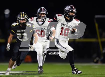 Thumbnail 1 in Lebanon vs. Huntington North (IHSAA 4A Section 20 Finals) photogallery.