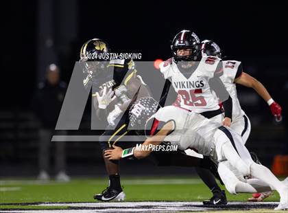 Thumbnail 3 in Lebanon vs. Huntington North (IHSAA 4A Section 20 Finals) photogallery.