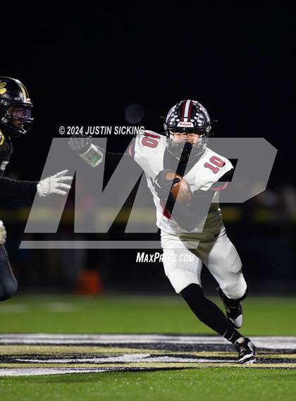 Thumbnail 1 in Lebanon vs. Huntington North (IHSAA 4A Section 20 Finals) photogallery.