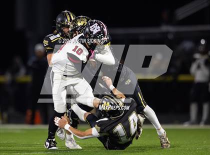 Thumbnail 2 in Lebanon vs. Huntington North (IHSAA 4A Section 20 Finals) photogallery.