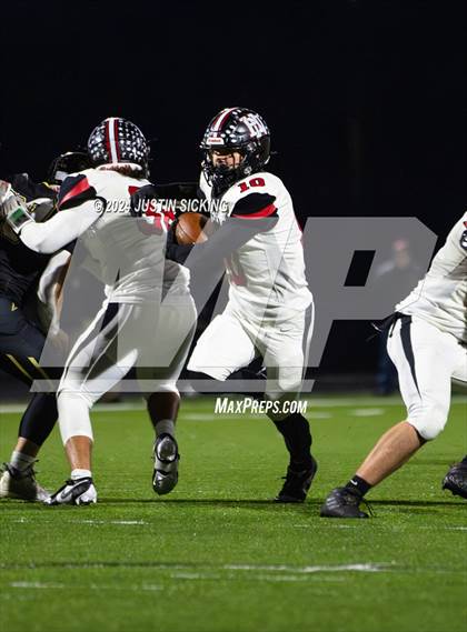 Thumbnail 1 in Lebanon vs. Huntington North (IHSAA 4A Section 20 Finals) photogallery.