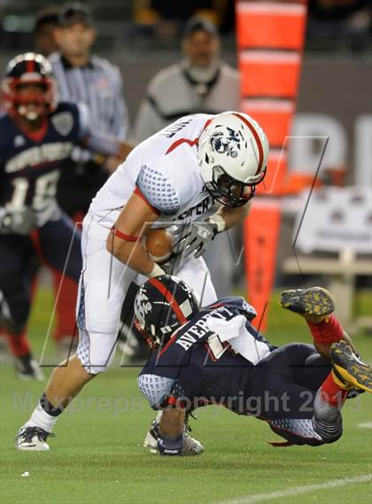 Thumbnail 2 in Semper Fidelis All-American Bowl photogallery.