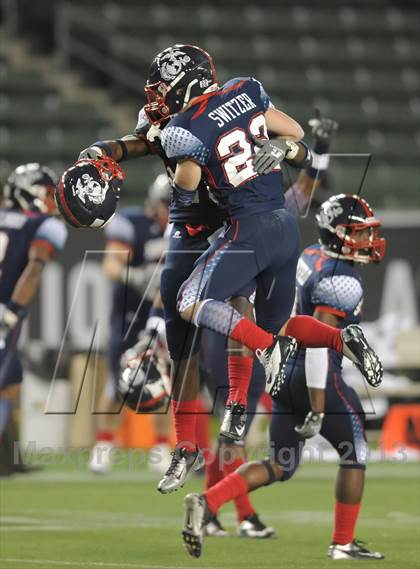 Thumbnail 3 in Semper Fidelis All-American Bowl photogallery.