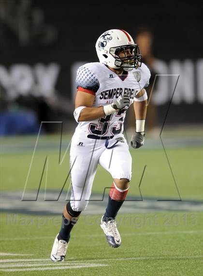 Thumbnail 1 in Semper Fidelis All-American Bowl photogallery.