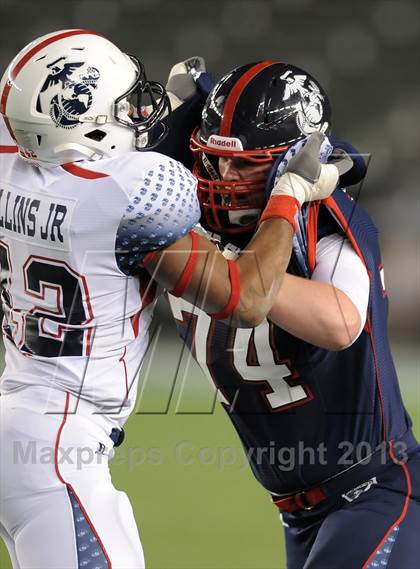 Thumbnail 3 in Semper Fidelis All-American Bowl photogallery.