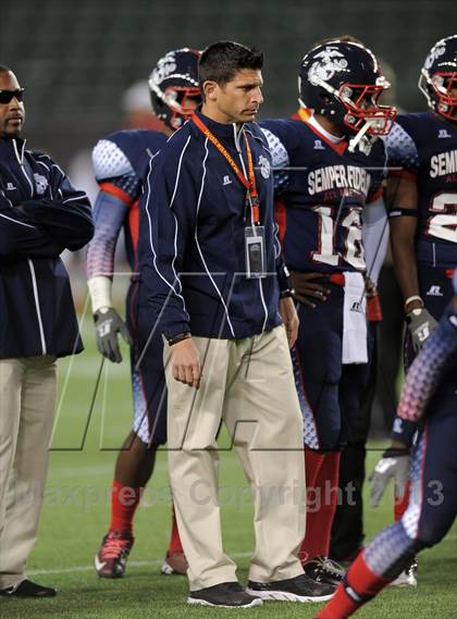Thumbnail 1 in Semper Fidelis All-American Bowl photogallery.