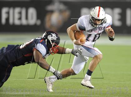 Thumbnail 3 in Semper Fidelis All-American Bowl photogallery.