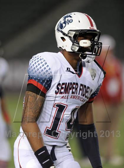 Thumbnail 3 in Semper Fidelis All-American Bowl photogallery.