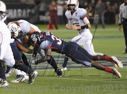 Thumbnail 1 in Semper Fidelis All-American Bowl photogallery.