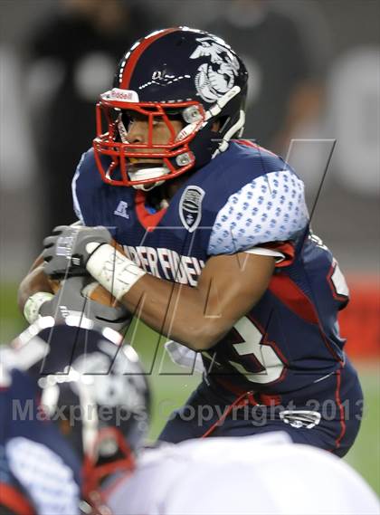 Thumbnail 1 in Semper Fidelis All-American Bowl photogallery.