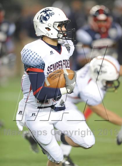 Thumbnail 3 in Semper Fidelis All-American Bowl photogallery.