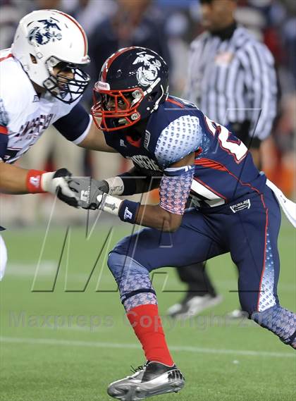 Thumbnail 1 in Semper Fidelis All-American Bowl photogallery.