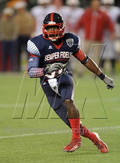 Thumbnail 3 in Semper Fidelis All-American Bowl photogallery.