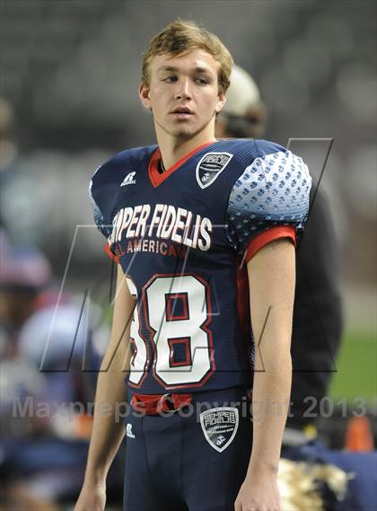 Thumbnail 2 in Semper Fidelis All-American Bowl photogallery.