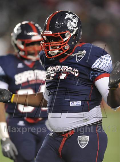 Thumbnail 2 in Semper Fidelis All-American Bowl photogallery.