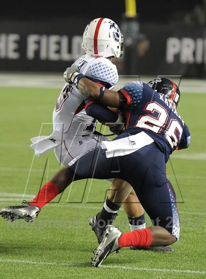 Thumbnail 3 in Semper Fidelis All-American Bowl photogallery.