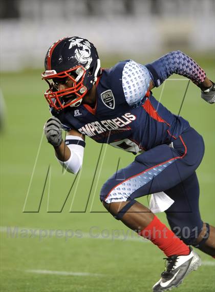 Thumbnail 1 in Semper Fidelis All-American Bowl photogallery.