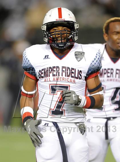 Thumbnail 3 in Semper Fidelis All-American Bowl photogallery.